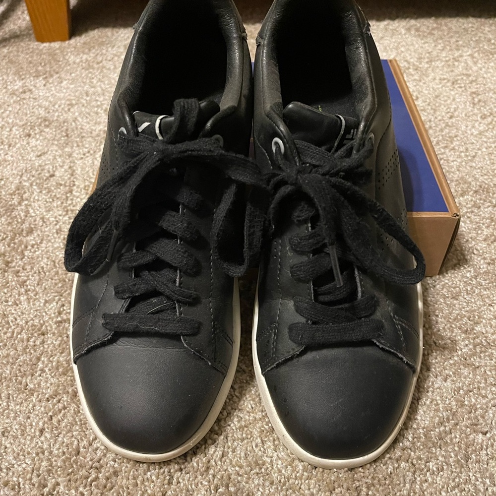 Kuru shoes